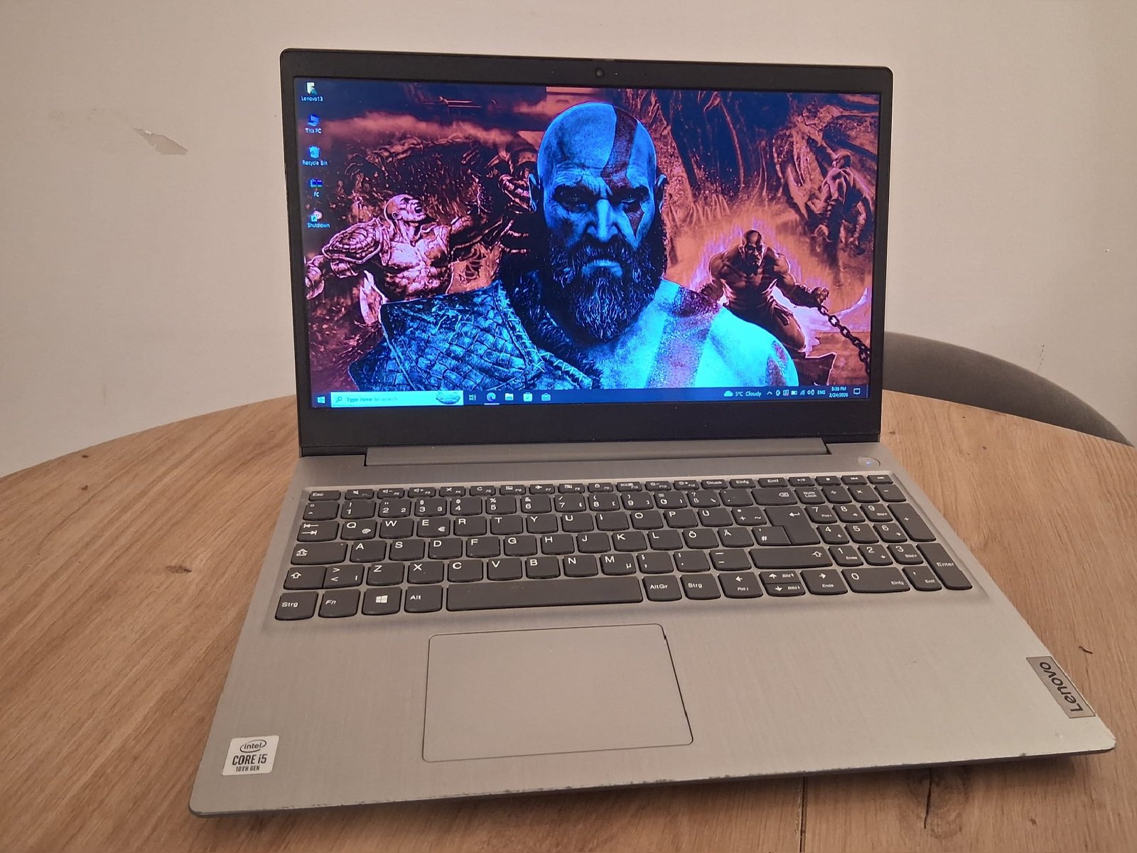 Laptop LENOVO SLIM (very good condition)
