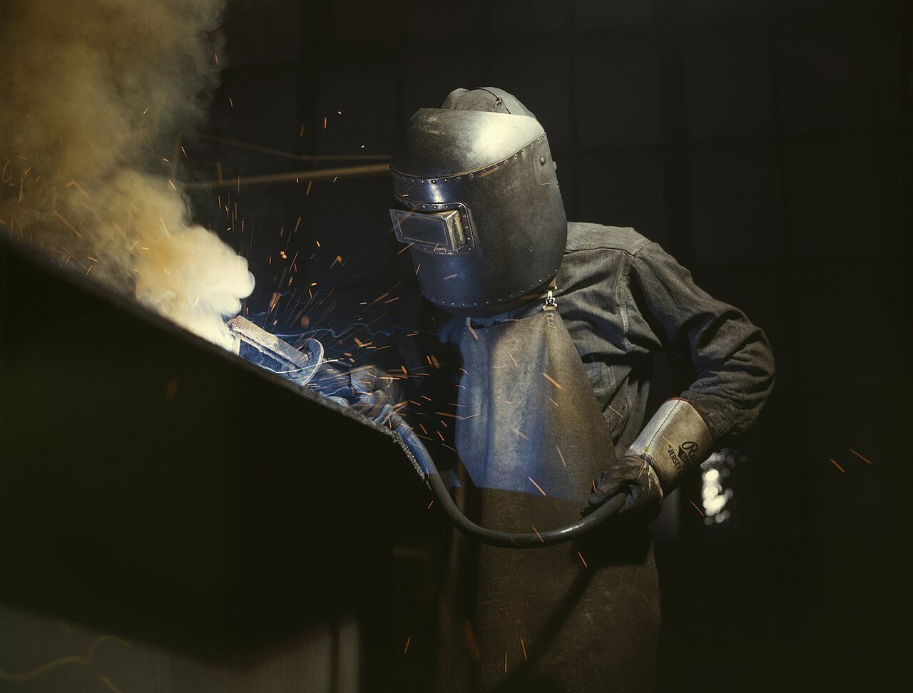 workers – WELDERS